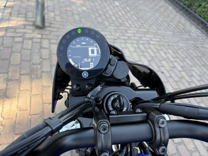 XSR 700