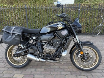 XSR 700