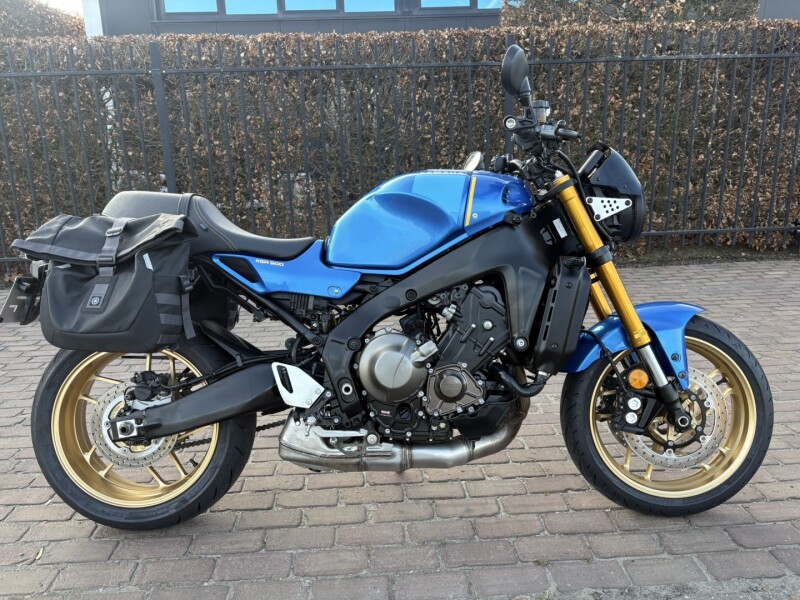 XSR 900 Legend Blue