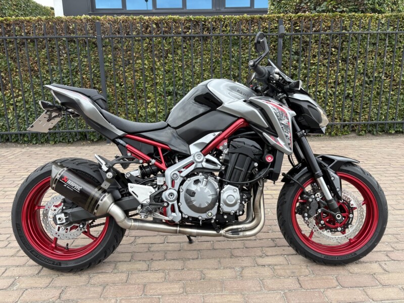 Z 900 