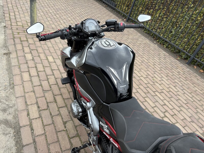 Z 900