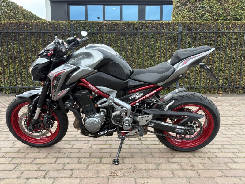 Z 900