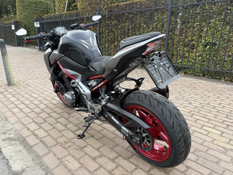 Z 900