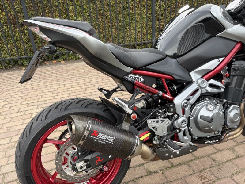 Z 900