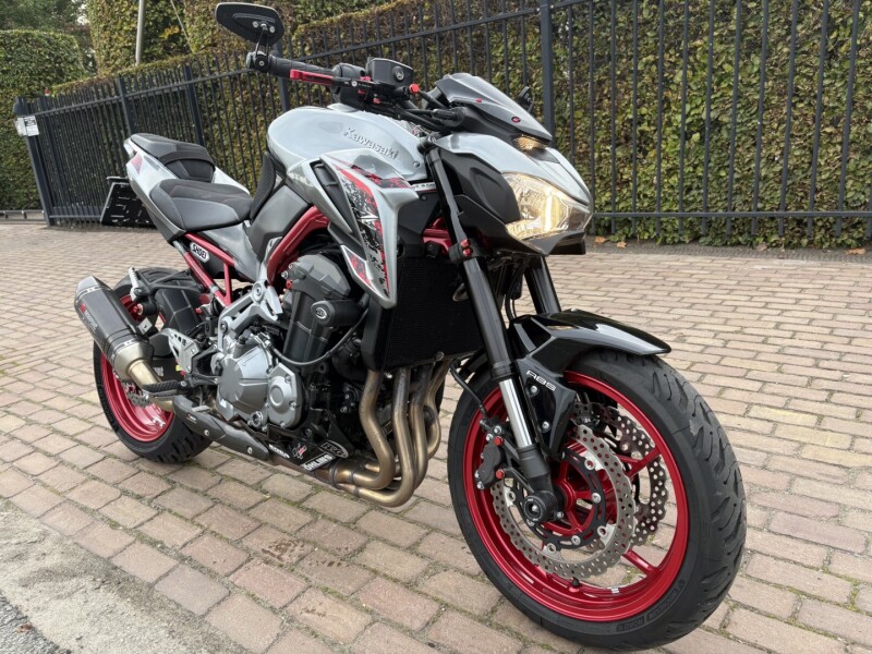 Z 900