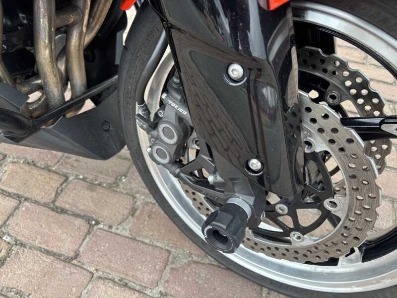 Z1000