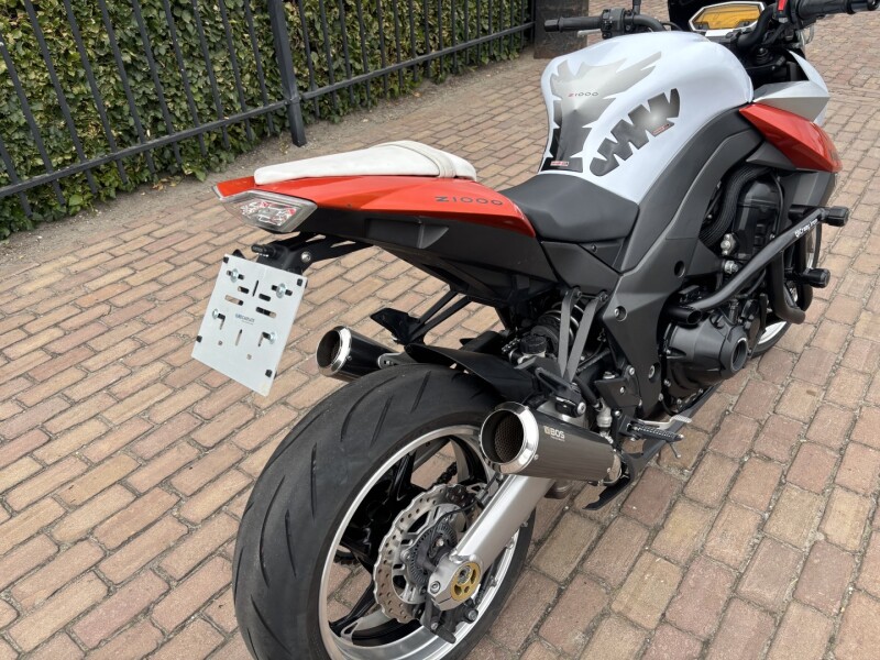 Z1000