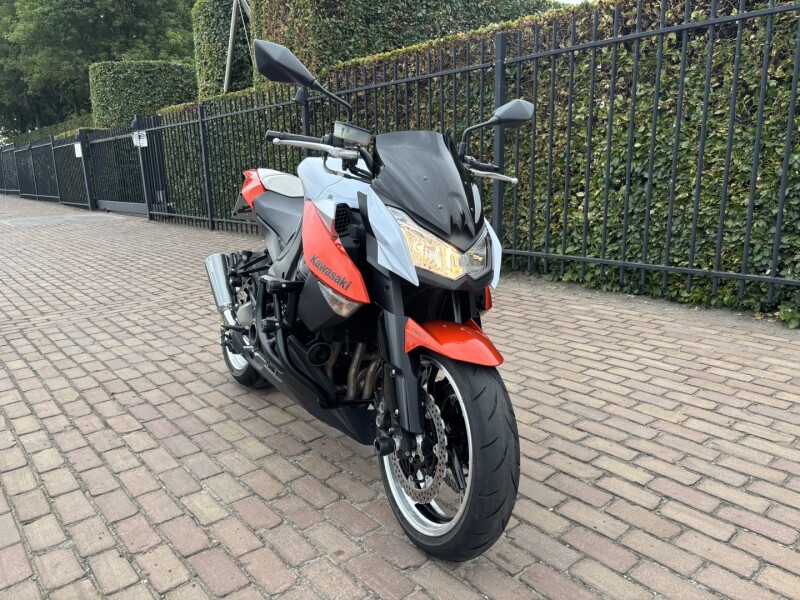 Z1000
