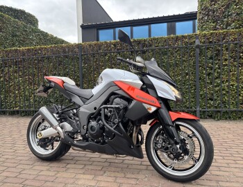 Z1000